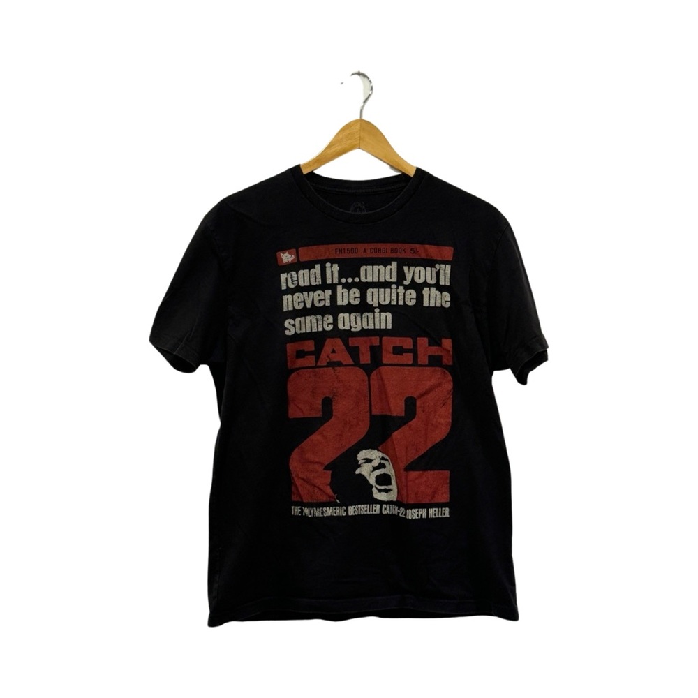 Joseph Heller Catch 22 tshirt - black - large